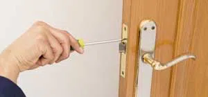 Affordable Locksmith Services Albuquerque, NM 505-634-5442 Affordable Locksmith Services Albuquerque, NM 505-634-5442 - trunk-unlock-01